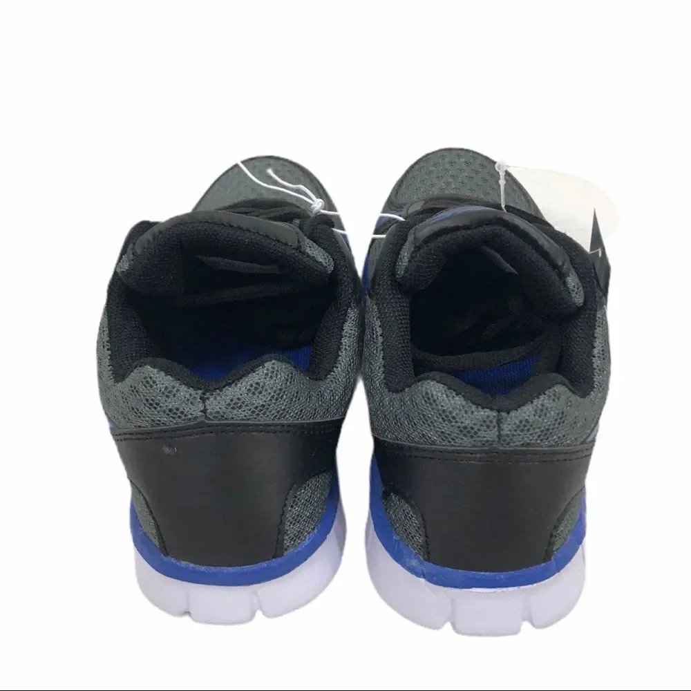 Boys Zone Pro Blue and‎ Black Sneakers Size 2